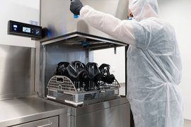 Technik und Planung zur Schwarz-Weiß-Trennung in der Atemschutzwerkstatt