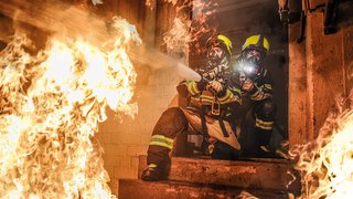 Neue Maßstäbe: Seiz stellt den Handschuh „Fire-Fighter Nova“ vor