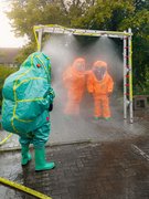 Rescuevation Kamel - Wasserspeicher und Dekondusche aus Steckleitern